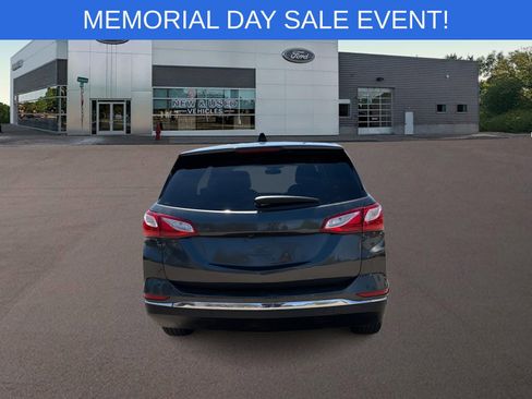 Used 2018 Chevrolet Equinox LT FWD image 8