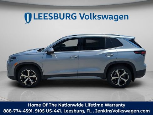 New 2026 Volkswagen Tiguan SE FWD image 11