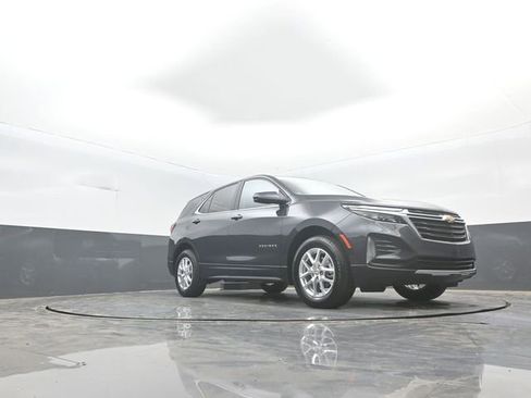 Used 2022 Chevrolet Equinox LT AWD/4WD image 32