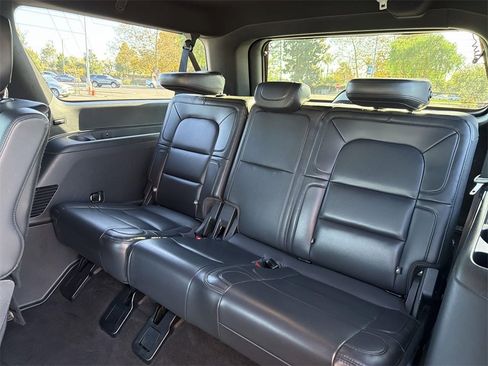 Used 2023 Lincoln Navigator L Reserve image 29