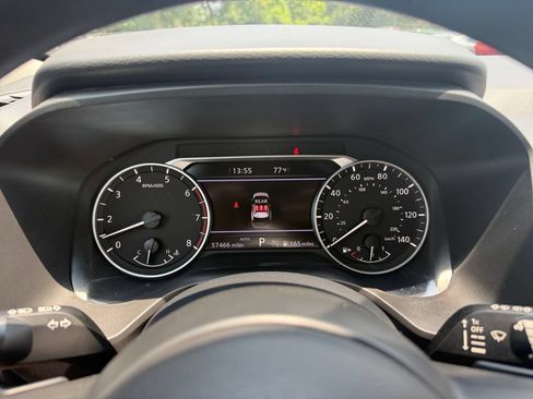 Used 2024 Nissan Rogue S AWD/4WD image 20