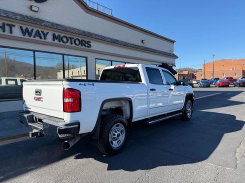 Used 2015 GMC Sierra 2500 4x4 Crew Cab w/ Sierra Convenience Package image 3
