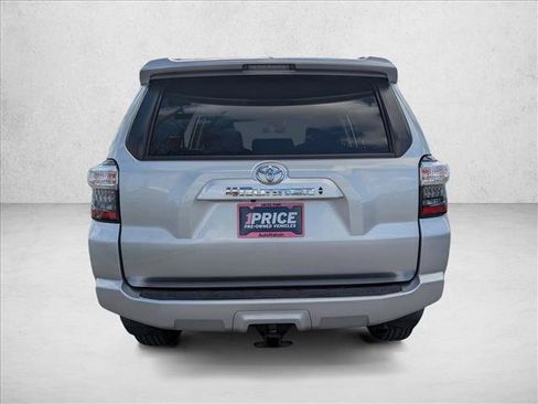 Certified 2022 Toyota 4Runner SR5 Premium image 7
