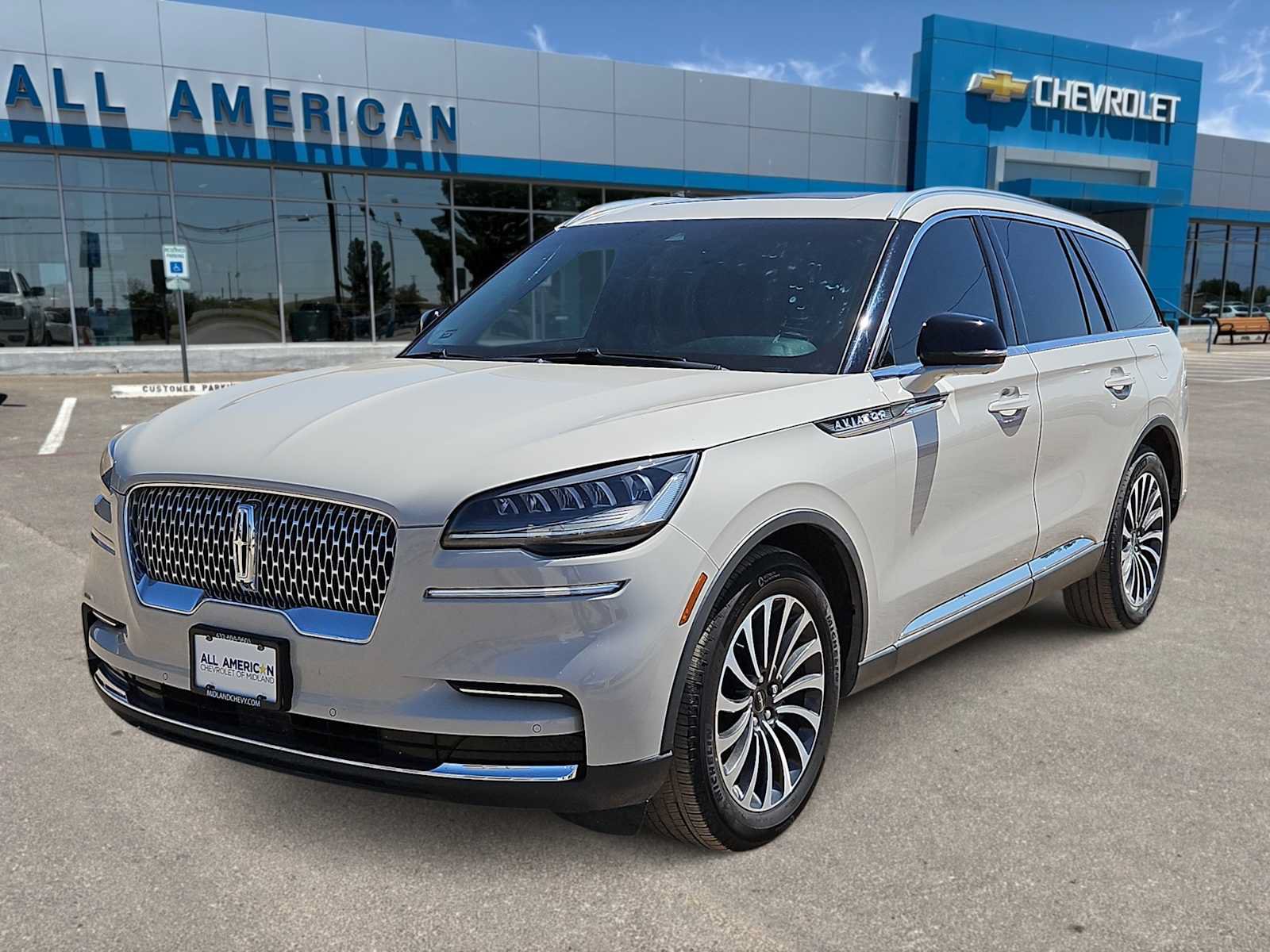 Used 2023 Lincoln Aviator Reserve w/ Elements Package Plus RWD image 1