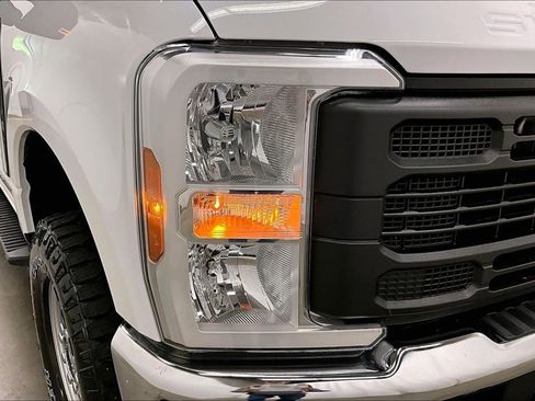 Used 2024 Ford F250 XL w/ XL Off-Road Package AWD/4WD image 27