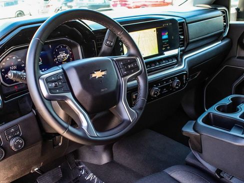 Used 2026 Chevrolet Silverado 2500 LT AWD/4WD image 15