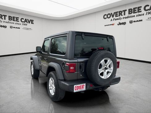 Used 2019 Jeep Wrangler Sport S image 7