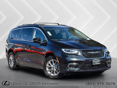 Used 2022 Chrysler Pacifica Touring-L