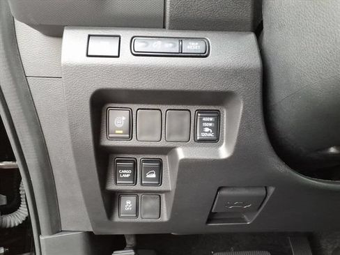 Used 2024 Nissan Frontier SV w/ Hardbody Edition AWD/4WD image 21