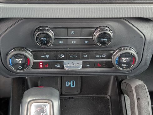 Used 2023 Ford Bronco Big Bend image 26