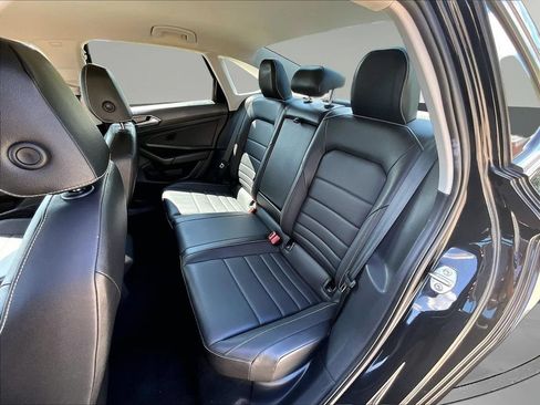 Used 2024 Volkswagen Jetta SE FWD image 25