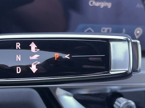 New 2026 Cadillac Lyriq Signature Luxury image 18