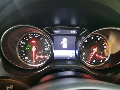 Used 2018 Mercedes-Benz GLA 250 4MATIC image 19