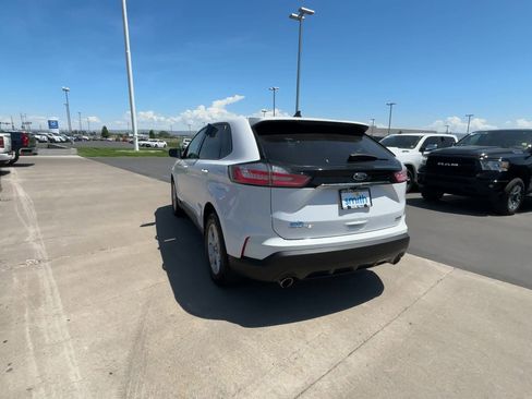 Used 2020 Ford Edge SE image 33