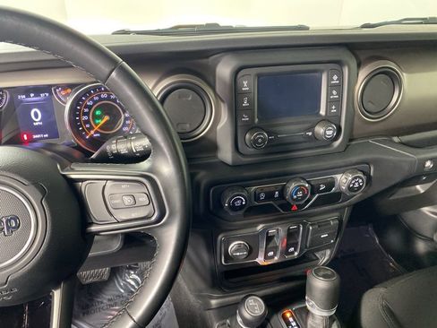 Used 2020 Jeep Wrangler Sport AWD/4WD image 14