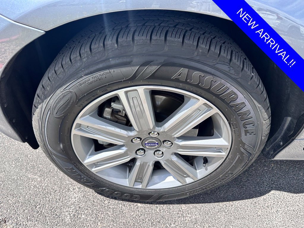 Used 2017 Volvo XC60 T5 Inscription w/ Preferred Option Package FWD image 13