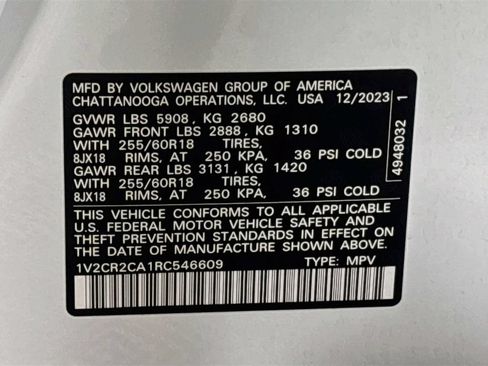 Certified 2024 Volkswagen Atlas Peak Edition SE AWD/4WD image 27