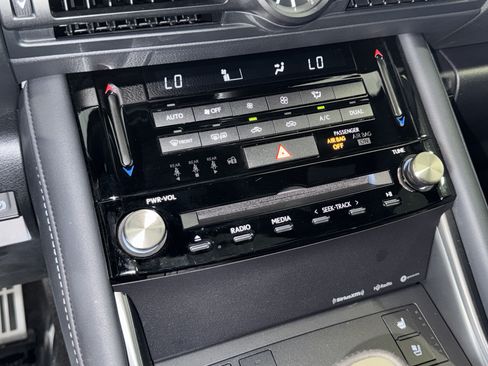 Used 2025 Lexus IS 350 F Sport RWD image 27