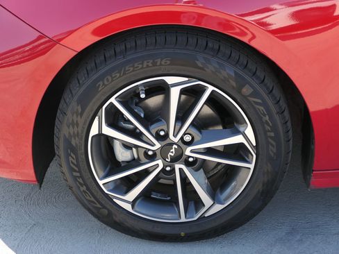 Used 2022 Kia Forte LXS image 10