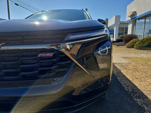 New 2026 Chevrolet Trax RS image 10
