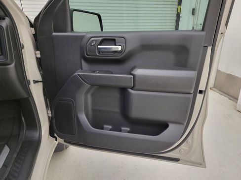 New 2026 Chevrolet Silverado 1500 Custom w/ LPO, Dark Essentials Package image 33