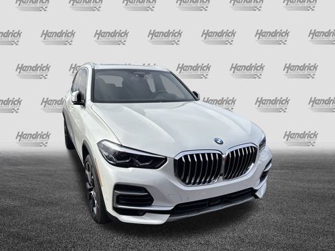 Used 2023 BMW X5 xDrive40i image 3