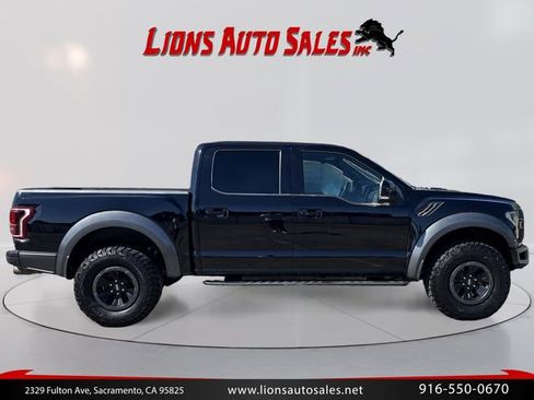 Used 2017 Ford F150 Raptor w/ Equipment Group 802A Luxury AWD/4WD image 4