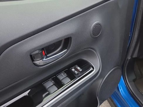 Used 2018 Toyota Prius C Two w/ Carpet Mat Package FWD image 11