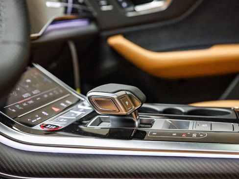 New 2025 Audi RS Q8 performance image 36