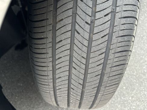 Used 2024 Hyundai Elantra SEL image 34