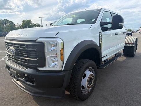 Used 2024 Ford F550 4x4 Crew Cab Super Duty image 2