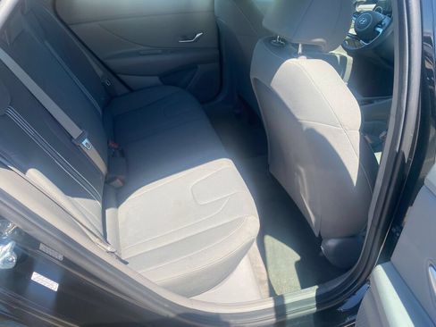 Used 2023 Hyundai Elantra SEL w/ Convenience Package FWD image 7