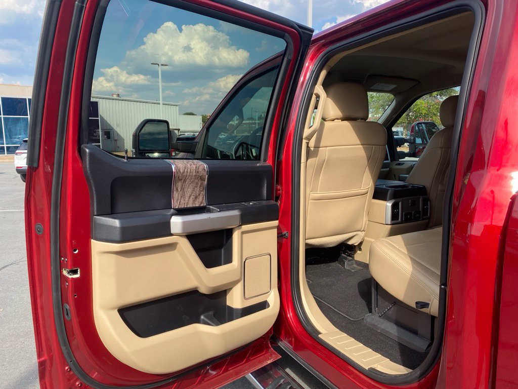 Used 2019 Ford F250 Lariat w/ Lariat Value Package AWD/4WD image 30