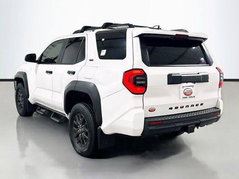 Used 2025 Toyota 4Runner SR5 AWD/4WD image 6