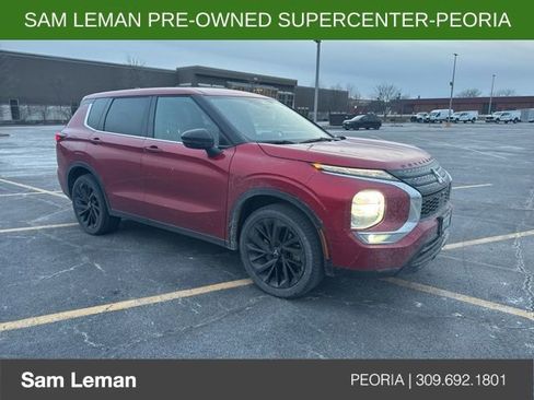 Used 2024 Mitsubishi Outlander SE Black Edition image 2