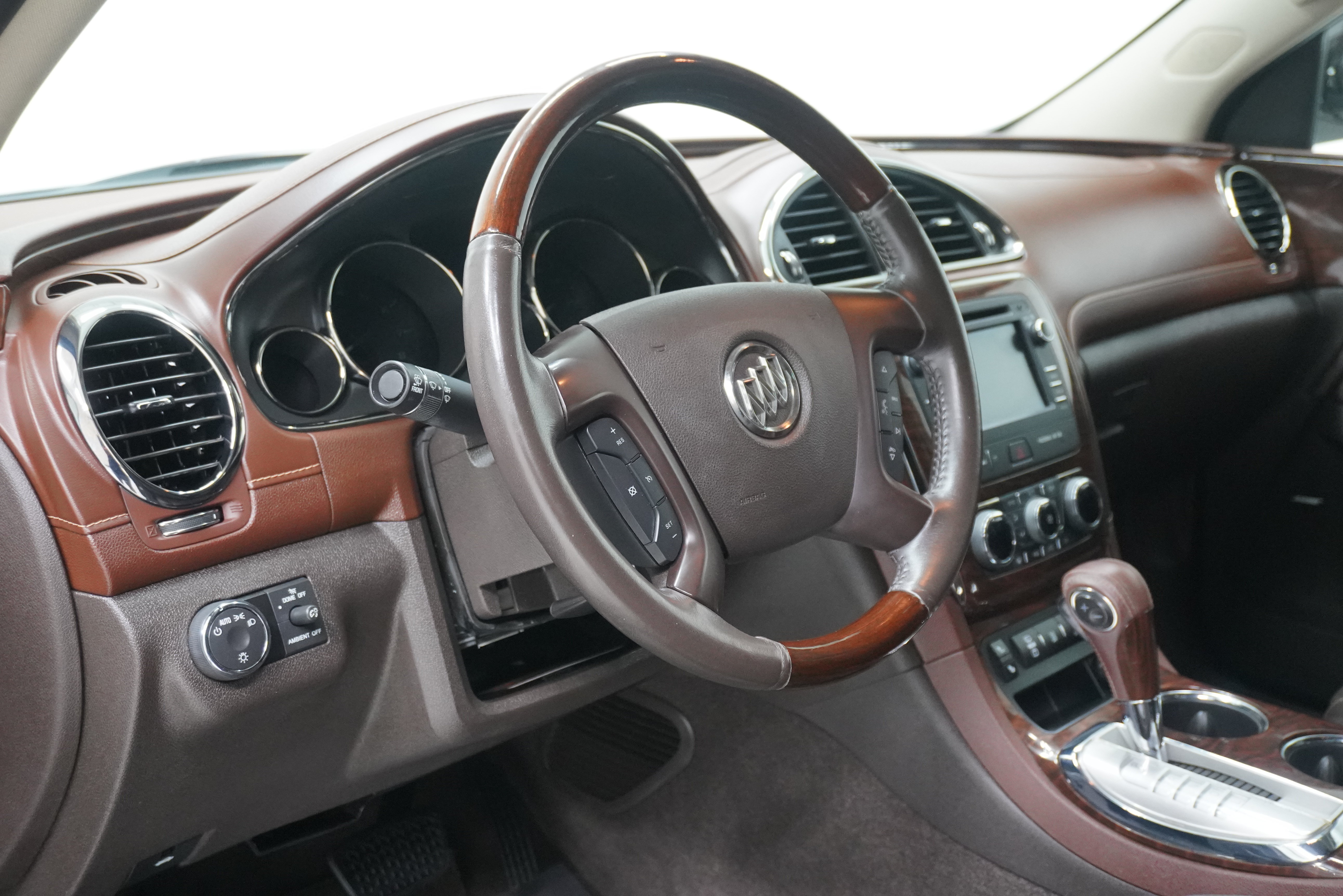 Used 2013 Buick Enclave Leather FWD image 9