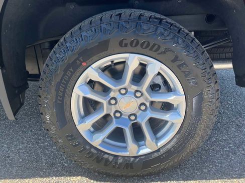 New 2025 Chevrolet Silverado 1500 LT image 25