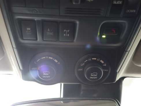 Used 2021 Toyota 4Runner Venture w/ Moonroof Package AWD/4WD image 52