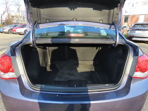 Used 2014 Chevrolet Cruze LT FWD image 11