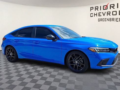 Used 2024 Honda Civic Sport image 2
