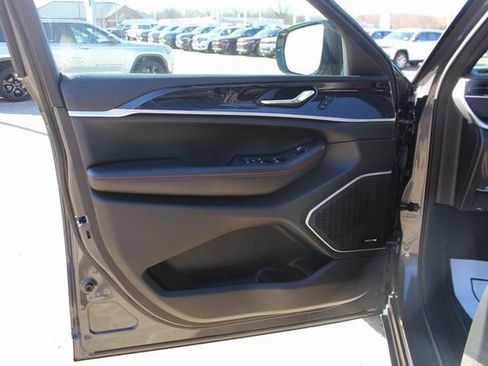 Used 2022 Jeep Grand Cherokee Trailhawk w/ ADV Protech Group II image 10