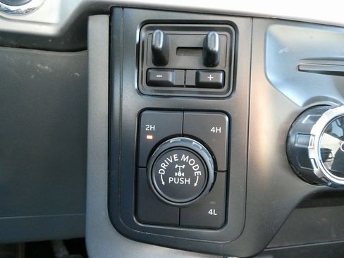 Used 2022 Ford F150 XLT w/ Equipment Group 302A High image 26