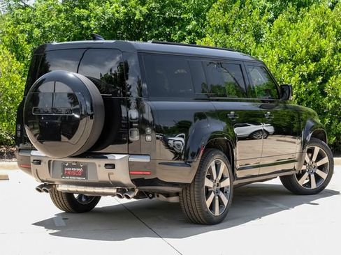 New 2026 Land Rover Defender 130 V8 AWD/4WD image 8