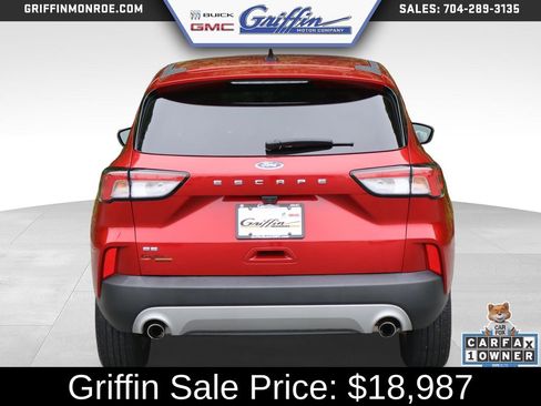 Used 2021 Ford Escape SE w/ Convenience Package FWD image 4