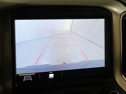 Used 2019 Chevrolet Silverado 1500 RST image 14