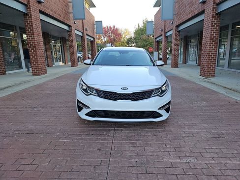 Used 2019 Kia Optima LX image 2