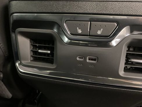 New 2026 Chevrolet Silverado 1500 High Country w/ High Country Premium Package AWD/4WD image 16