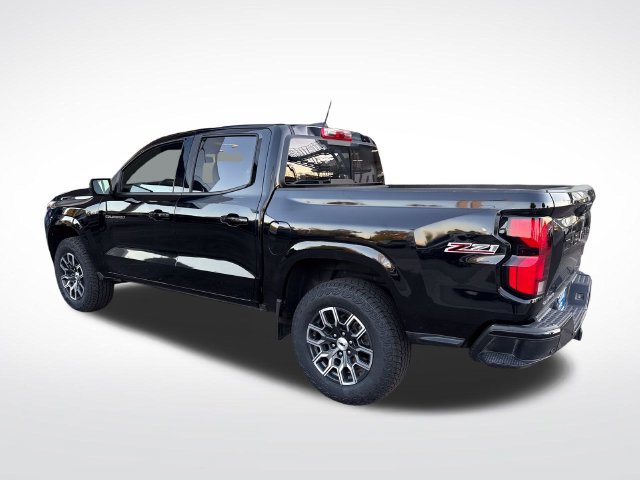 Certified 2024 Chevrolet Colorado Z71 w/ Z71 Convenience Package 2 AWD/4WD image 3