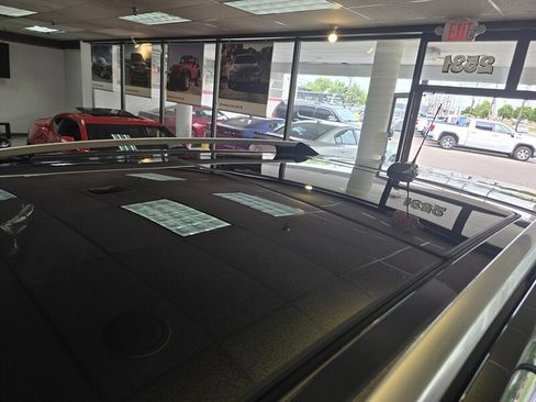 Used 2015 Cadillac SRX Luxury w/ Driver Awareness Package image 24