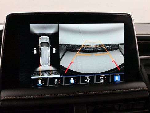 Used 2023 GMC Yukon XL AT4 w/ AT4 Premium Package image 23